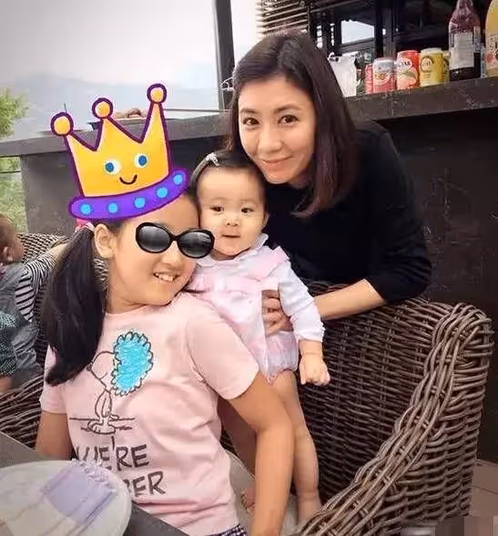老婆過世後「我娶她閨蜜」！ 婚後生活幸福，直到我撞見女兒「手中豆漿」決定休婚