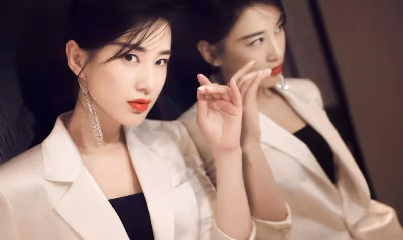 黃聖依，四大女演員之一，80後美女