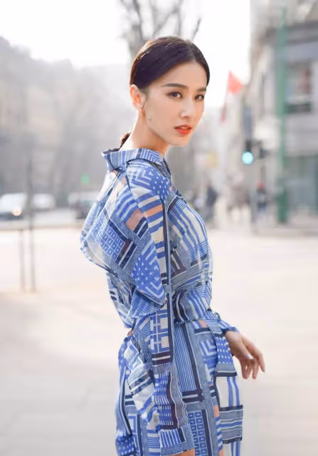 黃聖依,四大女演員之一,80後美女