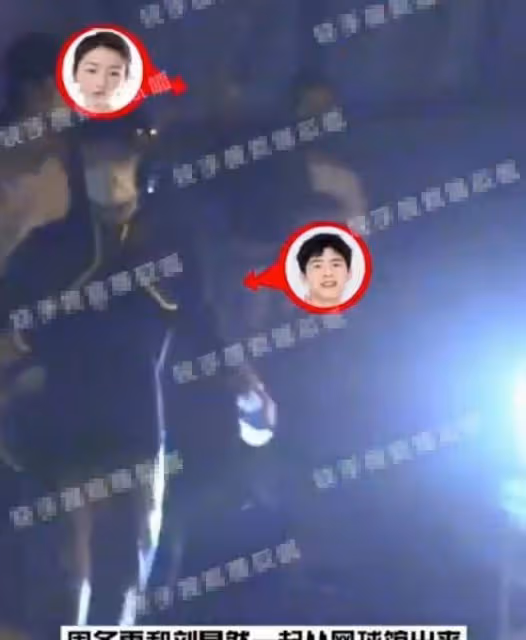 周冬雨和劉昊然公開戀情,兩人約好一起打網球回家,都說兩人住在一起