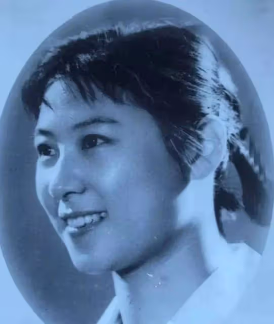 80年代頂流影星王馥荔:王群為娶她放棄前程,如今兒子是她的驕傲