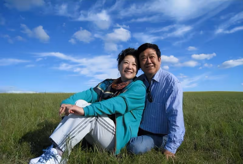 80年代頂流影星王馥荔:王群為娶她放棄前程,如今兒子是她的驕傲