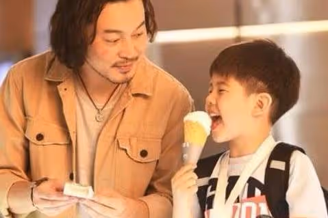 他學吳京砸家產當導演，20天票房只有百萬，賠了積蓄還欠了人情
