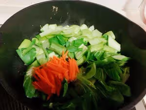 油菜粉絲炒雞蛋
