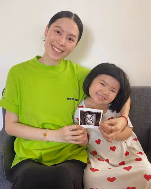李燦森妻子宣布懷二胎！4歲女兒是知名網紅，曾登十大風雲人物