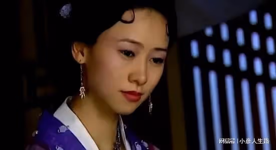 同樣是演女妖精，楊冪周迅靈動美艷，翁虹嫵媚，王麗坤太「真實」