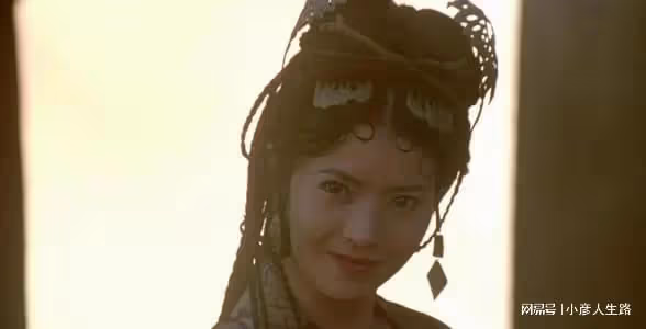 同樣是演女妖精，楊冪周迅靈動美艷，翁虹嫵媚，王麗坤太「真實」
