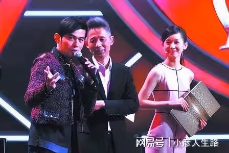 「千億富婆」章澤天:最清純的外表,最強大的野心