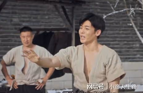 看6集趙露思《胡同》,發現演技真不能比較,因為優與劣一目了然