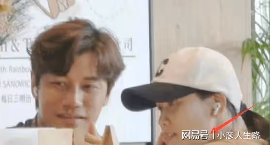 真懷了?陳喬恩小腹微隆,幾次露面衣著寬鬆,一個月前還穿緊身衣