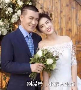 力破離婚傳言!黃聖依楊子合體直播,夫妻倆搭檔如常未刻意撒糖