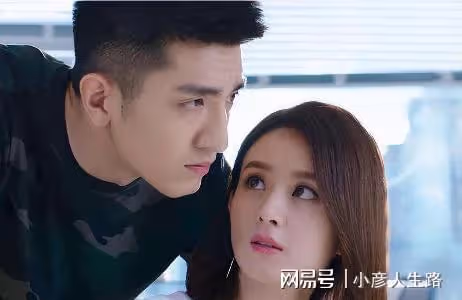 胡歌拒演，女二加戲，朱梓驍中途棄劇，趙麗穎惱火反被誣陷耍大牌