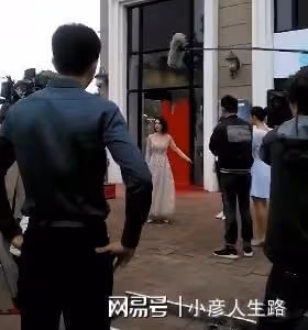 胡歌拒演，女二加戲，朱梓驍中途棄劇，趙麗穎惱火反被誣陷耍大牌