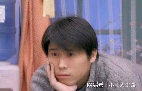 李乃文：與顏丙燕拍吻戲，和朱媛媛情同「姐妹」，49歲仍未婚