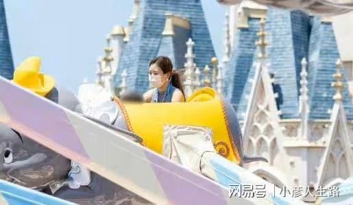 福原愛近狀曝光,因家庭瑣事導致晚上難以入眠,身材消瘦變小V臉