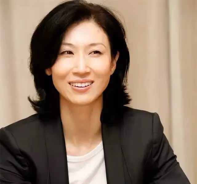 逃離豪門,她身價百億和影帝戀愛