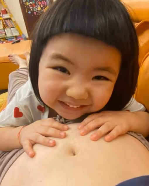 李燦森太太懷二胎　Lucy要當姐姐了！