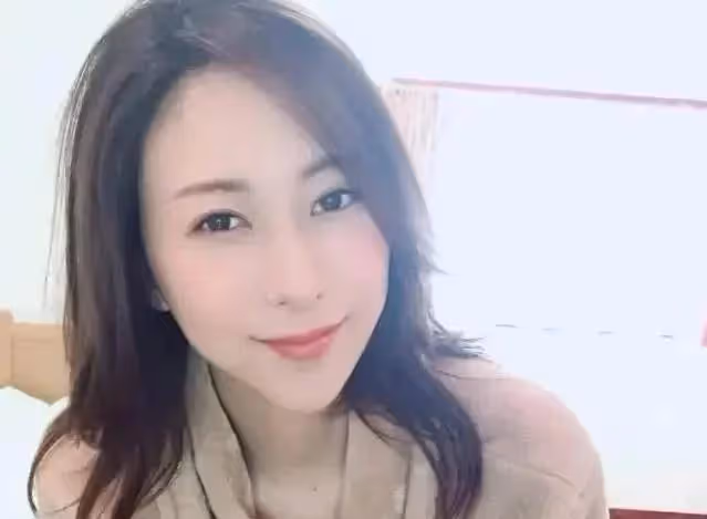 今天介紹的美女