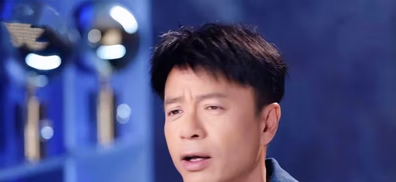 李克勤的選票有多重要？不投李榮浩的話，比分是4：4，但李榮浩會輸