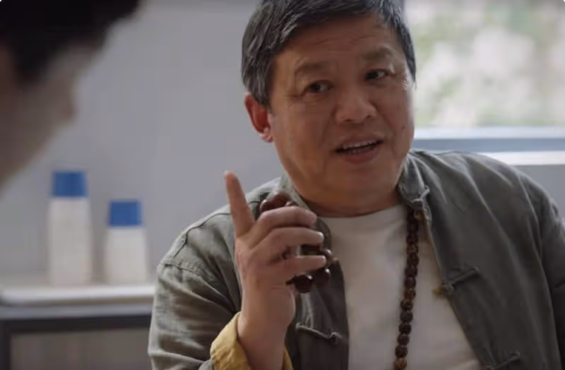 換戲如換臉？在《掃黑風暴》和《底線》的表演之後，他愣住了，卻沒有認出「海