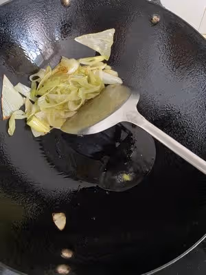 這麼多年你的方法一直是錯誤的！來學習正確的大蔥炒雞蛋吧