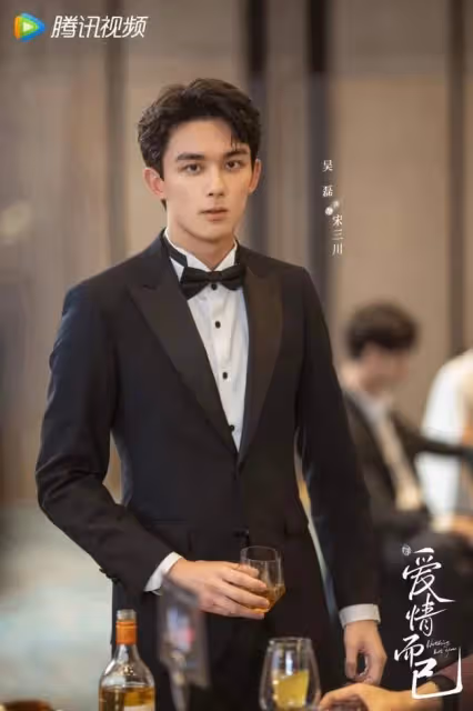 《愛情而已》吳磊×周雨彤首預告!100秒就有12抱2親,上演姐弟戀
