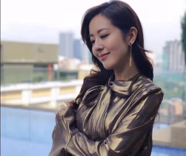 可惜!TVB當家花旦終承認約滿離巢,出席台慶活動仍繼續得寵站C位