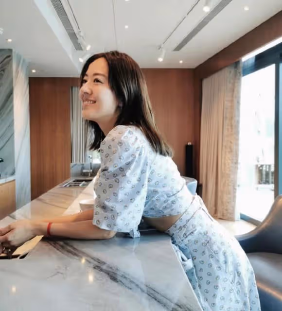 可惜!TVB當家花旦終承認約滿離巢,出席台慶活動仍繼續得寵站C位