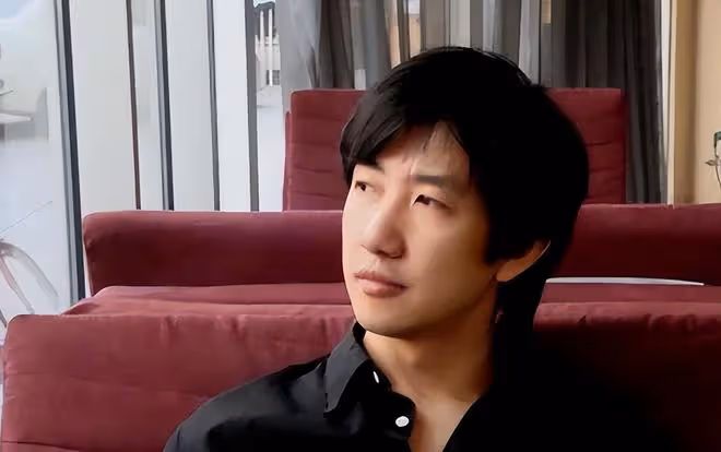 梅婷前夫罕曝全家福!二婚妻子得急病做要命手術,躺病床渾身插管