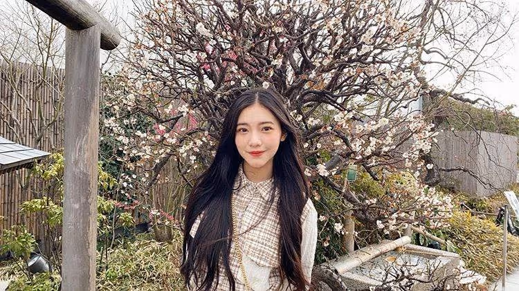 瞞著爸爸出道!李㼈17歲女兒「長大變超正」靠實力闖演藝圈,直言:「該我當爸爸避風港」