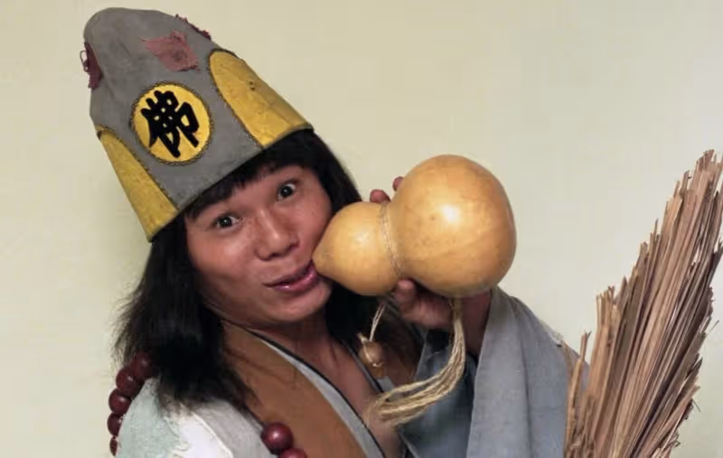 謝謝大家給機會!《戲說男星》無戲可拍,轉行在游覽車賣東西賺錢,現年薪僅5萬