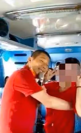 謝謝大家給機會!《戲說男星》無戲可拍,轉行在游覽車賣東西賺錢,現年薪僅5萬