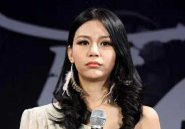 那個「寧願在寶馬上哭,也不坐單車上笑」的女孩,現在怎麼樣了?