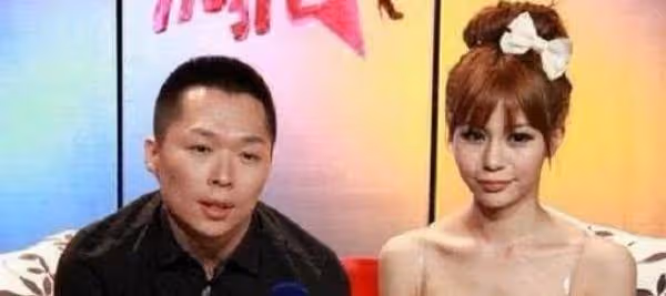 那個「寧願在寶馬上哭,也不坐單車上笑」的女孩,現在怎麼樣了?