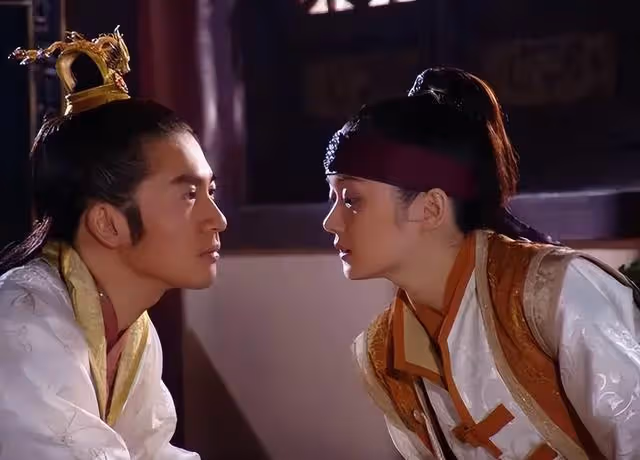 12年前,那個說「缺錢就去中國」的張娜拉,現如今過得怎麼樣了?