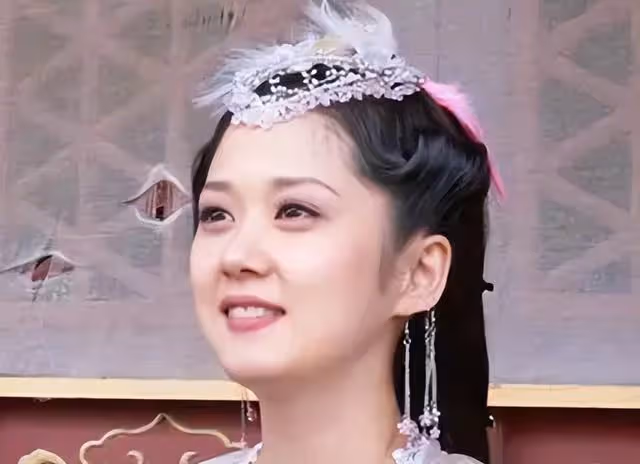 12年前,那個說「缺錢就去中國」的張娜拉,現如今過得怎麼樣了?