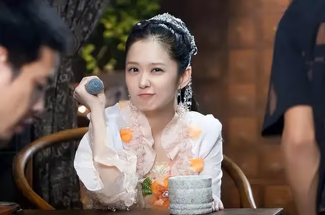 12年前,那個說「缺錢就去中國」的張娜拉,現如今過得怎麼樣了?