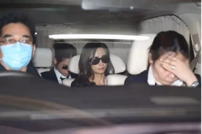 被封殺後嫁入豪門，她是香港第一「凍齡女神」