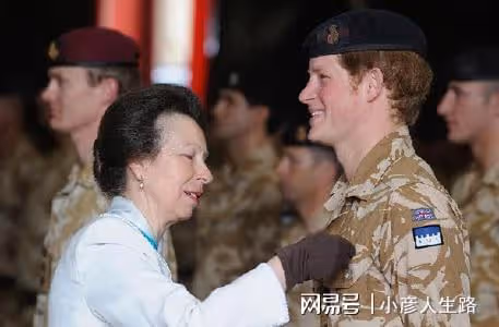 安妮公主愛恨分明：罵黛安娜傻，心疼紅髮哈里，拒絕向卡米拉行禮