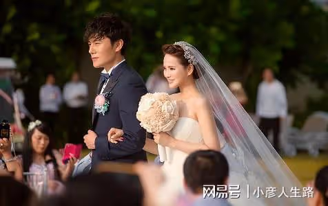 演員伊能靜:我這輩子最正確的決定,就是48歲高齡為小丈夫生孩子