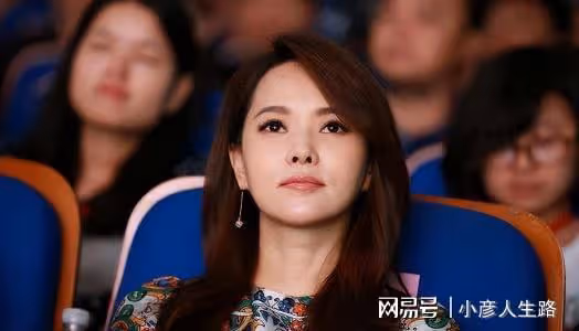 演員伊能靜:我這輩子最正確的決定,就是48歲高齡為小丈夫生孩子