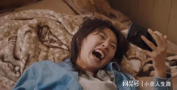 《三悅有了新工作》大冤種在殯儀館上班，一部喪喪的小暖劇