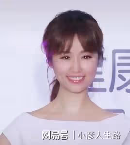 46歲林心如顏值重回巔峰鼻子看著有點奇怪