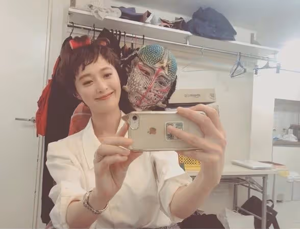 童星出身！38歲星二代「驚傳離世」震撼演藝圈　經紀人證實「她和病魔纏鬥5年」：安詳地睡了！