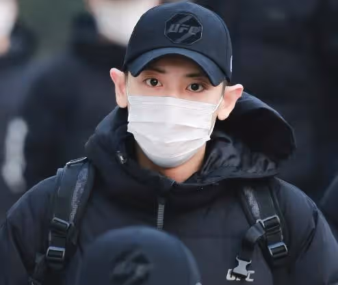 EXO成員朴燦烈正式退伍，順利完成兵役義務，網友：歡迎回家燦烈