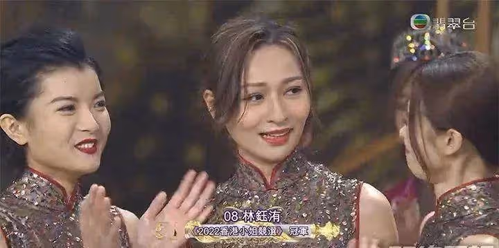 27歲「星二代港姐」被批靠關系奪冠？15歲前從未見過父親