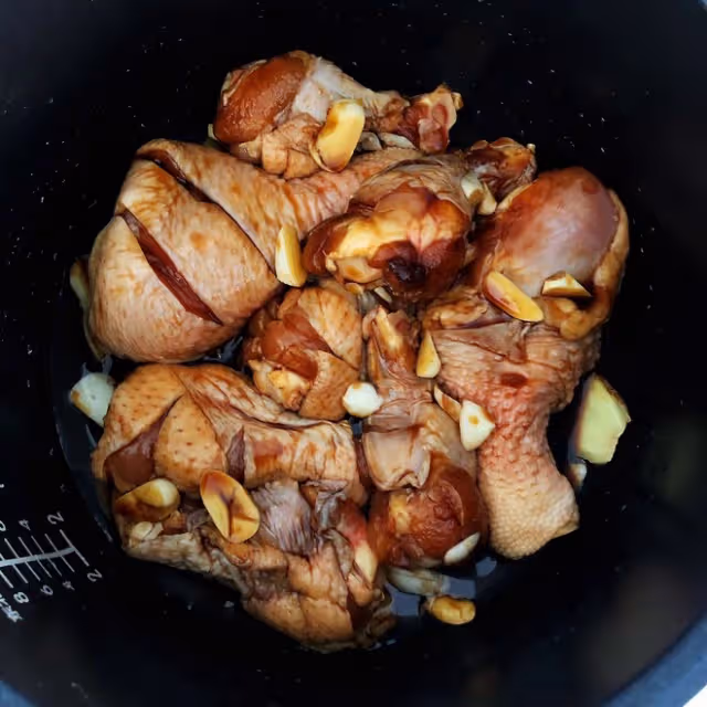 電飯煲燒雞腿，超級簡單，因為懶