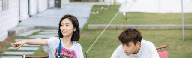 喬欣、許魏洲錄製綜藝《戀戀劇中人》相處那麼和諧，我們磕到了