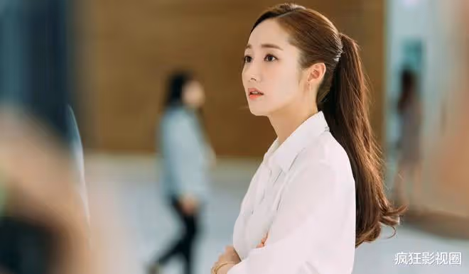 一部劇一張臉！「換頭女王」朴敏英，36歲淪為韓國財閥的玩伴
