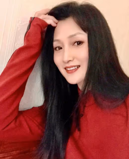林芳兵息影13年近況曝光!57歲皮膚白皙似少女,嫁指揮家生活低調